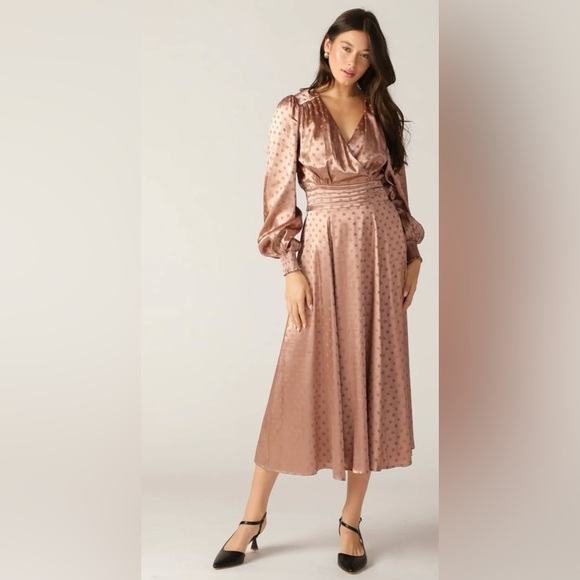 Flying Tomato Dresses & Skirts - Flying Tomato MOMENTS OF CLARITY WOVEN MIDI DRESS Small